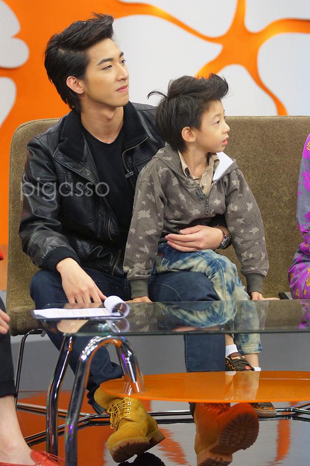 ~ โตโน่ อัดรายการ บอก 9 เล่าสิบ ~