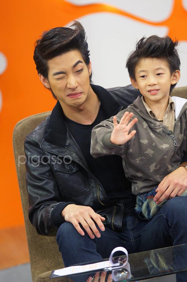 ~ โตโน่ อัดรายการ บอก 9 เล่าสิบ ~