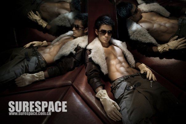 Photoshoot men album 44 SURESPACE