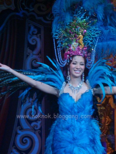 การประกวด Miss Rianbow Queen รอบชุดประจำชาติ