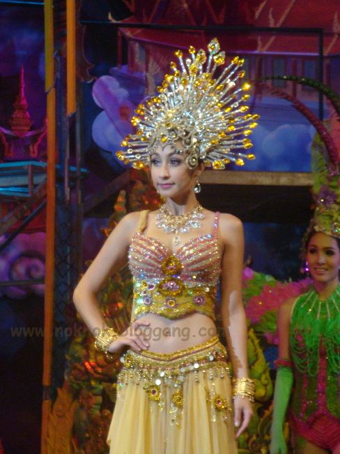 การประกวด Miss Rianbow Queen รอบชุดประจำชาติ