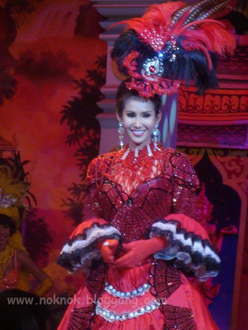 การประกวด Miss Rianbow Queen รอบชุดประจำชาติ