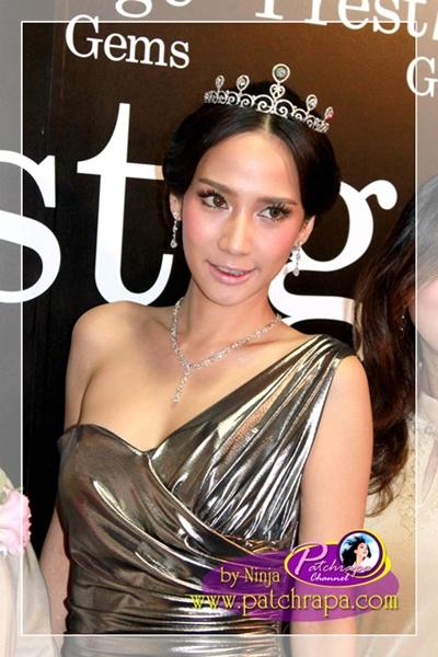 ราชินีอั้ม และ เจ้าหญิงชมพู่ สวยทั้งคู่เลย