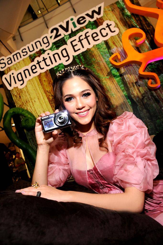 ราชินีอั้ม และ เจ้าหญิงชมพู่ สวยทั้งคู่เลย