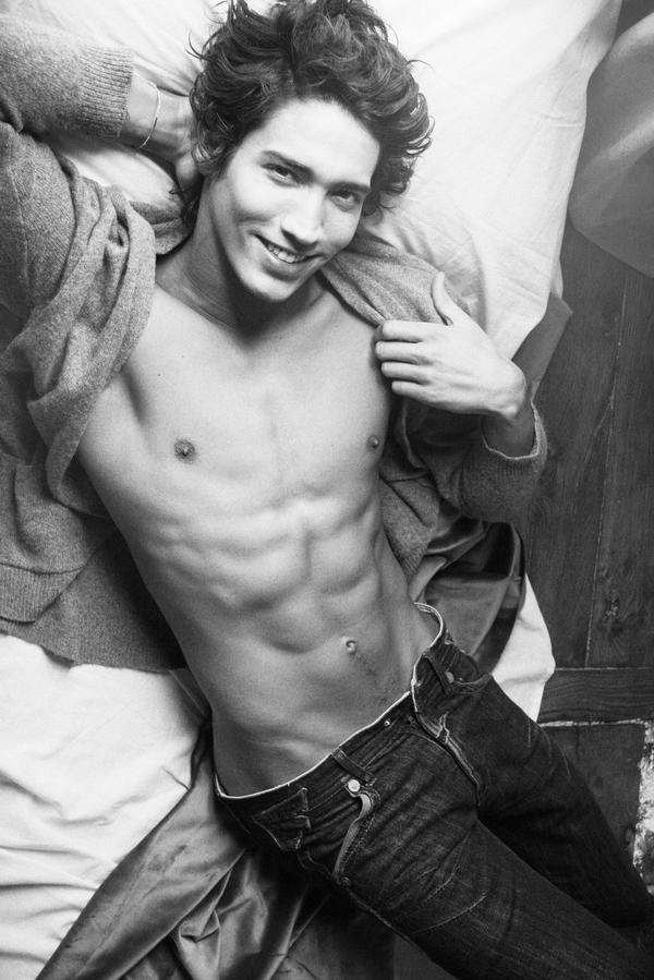 นายแบบกางเกงใน ROSSO