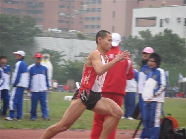 รอบชิดติดสนาม กรีฑาเยาวชน