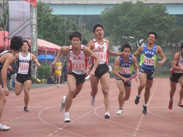 รอบชิดติดสนาม กรีฑาเยาวชน