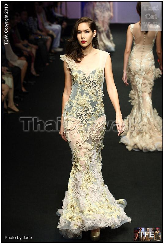 Thailand Fashion Expo 2010 ชุดราตรีสวยจังถ้านางงามไทยได้เป็นชุดราตรีหลักก็คงเลิศน่าดู