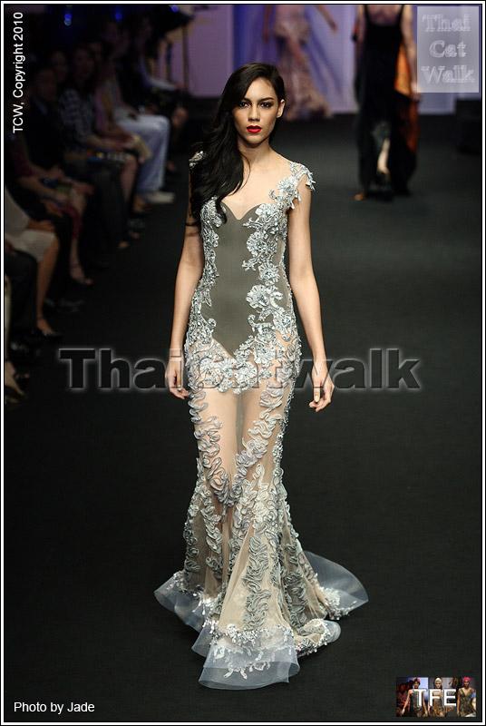 Thailand Fashion Expo 2010 ชุดราตรีสวยจังถ้านางงามไทยได้เป็นชุดราตรีหลักก็คงเลิศน่าดู