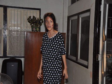 พลอย หน้าเสียโฉม ! ระบำดวงดาว