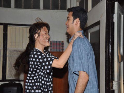 พลอย หน้าเสียโฉม ! ระบำดวงดาว