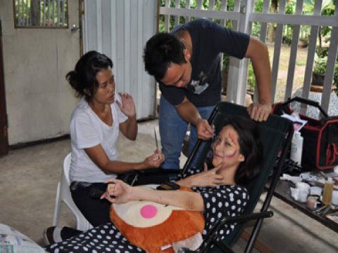 พลอย หน้าเสียโฉม ! ระบำดวงดาว