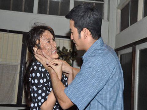 พลอย หน้าเสียโฉม ! ระบำดวงดาว