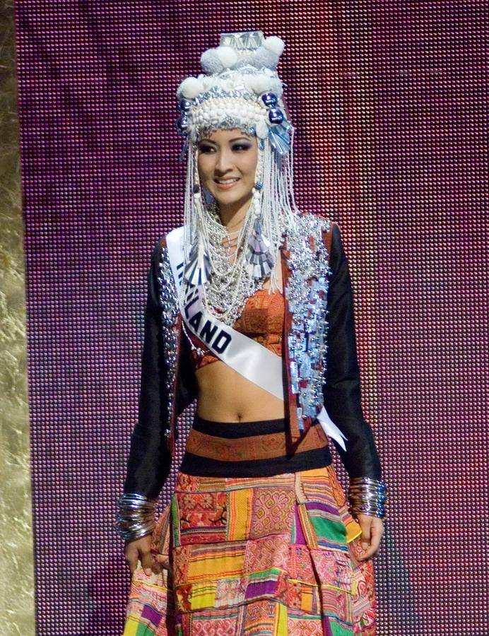 ชุดสวยไหมคะ