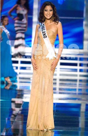 ประชันสวยนางงาม แจ๊ส สรวีย์ และ กวาง ฟ้ารุ่ง