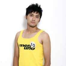 เขาชื่อ LI yusheng