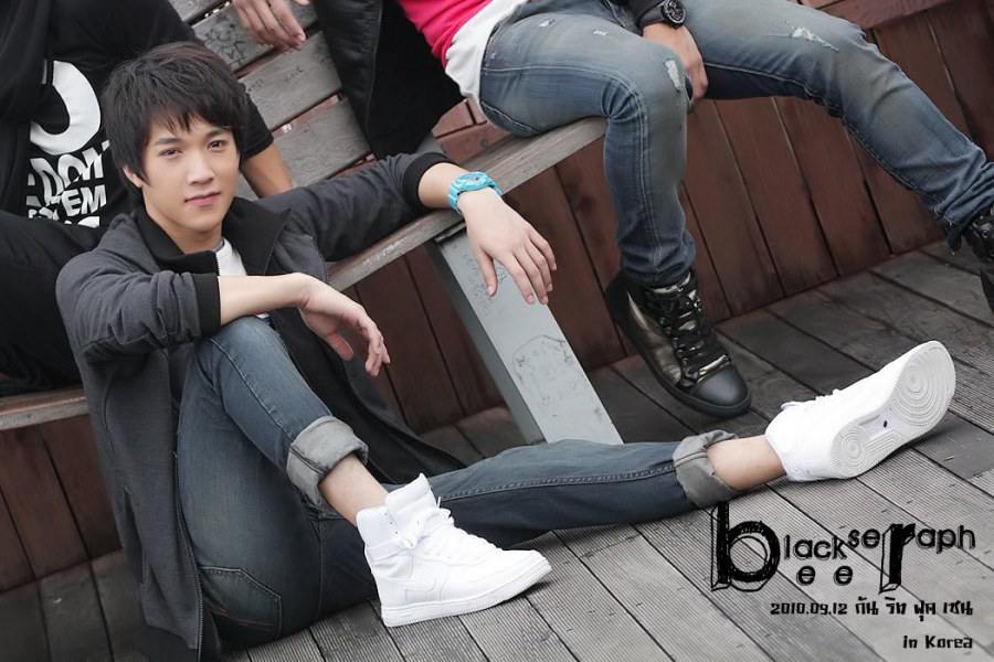 กัน-ริท-เซน ประชันหล่อที่เกาหลี