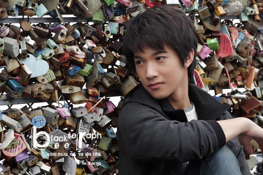 กัน-ริท-เซน ประชันหล่อที่เกาหลี