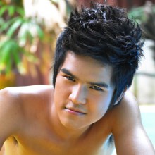 THE BIRD AND A RAINY DAY