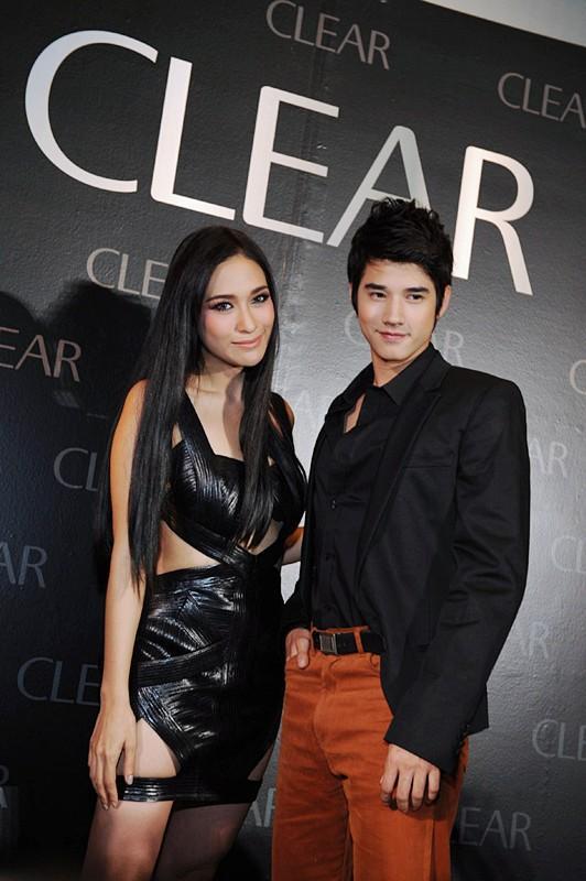 พลอย & มาริโอ้ ในงานแคมเปญเคลียร์รังแค 100%