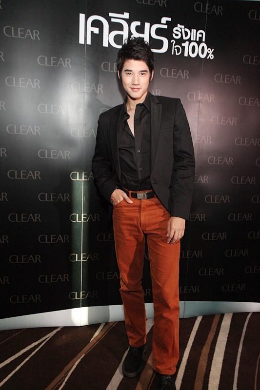 พลอย & มาริโอ้ ในงานแคมเปญเคลียร์รังแค 100%