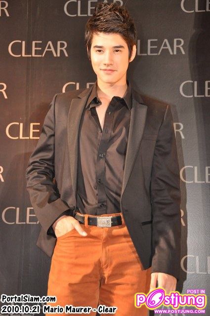 พลอย & มาริโอ้ ในงานแคมเปญเคลียร์รังแค 100%