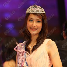  น้องฮาน่า สาวลูกครึ่งไทย-อังกฤษ คว้ามิสทีน ไทยแลนด์ 2010