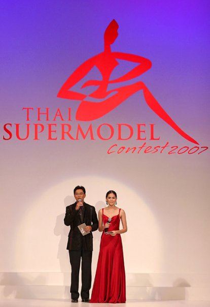 ชมพู่ นักแสดงสาวที่มีคนติดตามมากที่สุดในเฟซบุ๊ก สูงถึง 190,687 ครั้ง