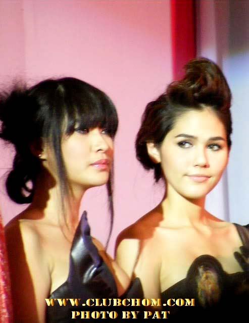 ชมพู่ ประชันสวยกับ พลอย ดูเอาเองแล้วกันว่าเกิดอะไรขึ้น