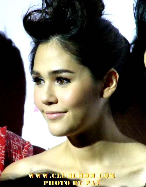 ชมพู่ ประชันสวยกับ พลอย ดูเอาเองแล้วกันว่าเกิดอะไรขึ้น