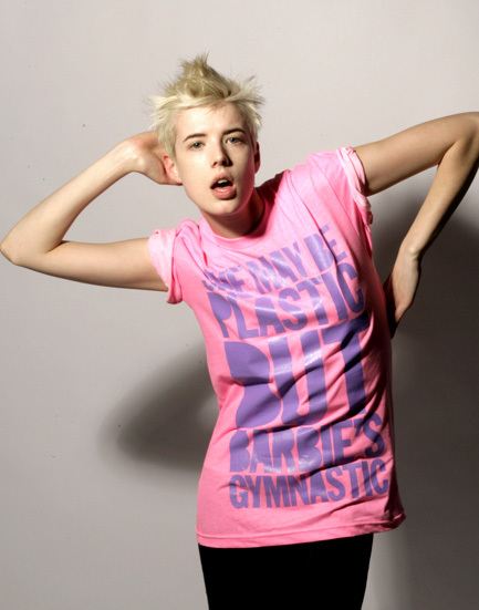 อากีเนส ดีน