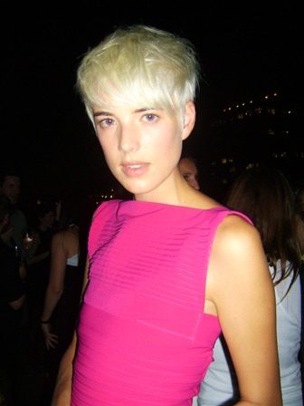 อากีเนส ดีน