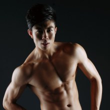 นายแบบหล่อตี๋ลูกเสี้ยว