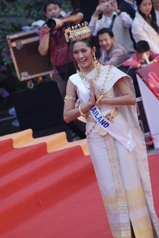 MISS THAILAND INTERNATIONAL 2010 :  NATIONAL COSTUME