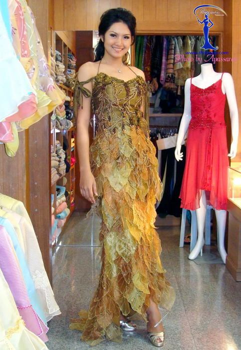EVENING GOWNS ของ THAILAND ในช่วงปี 2000 - 2010 คุณคิดว่าชุดไหน-ใครใส่สวยสุด????
