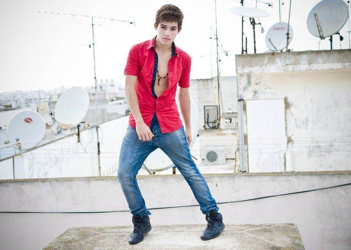 หนุ่มละอ่อนฝรั่ง หน้าหวาน + นากิน