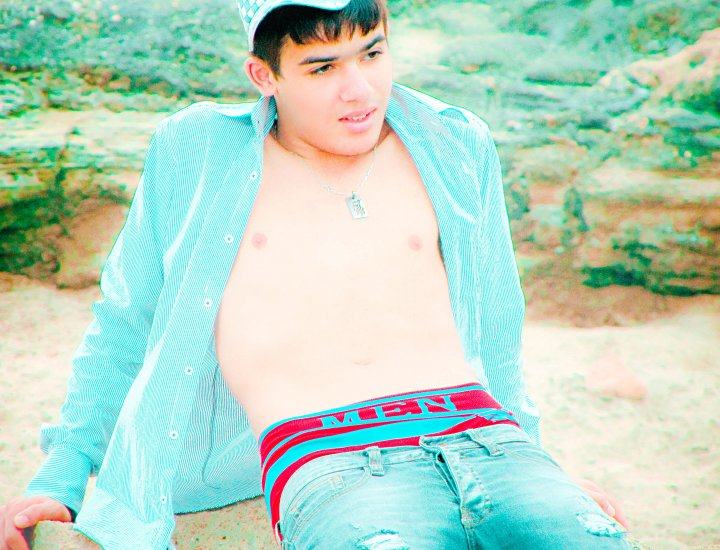 หนุ่มละอ่อนฝรั่ง หน้าหวาน + นากิน