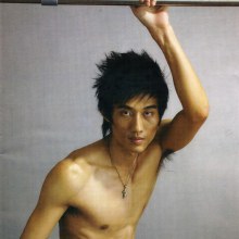 หนุ่มตี๋กับราวตากผ้า