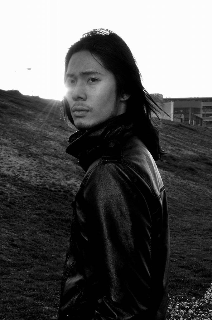 หนุ่มญี่ปุ่นผมยาว หล่ออ่ะ