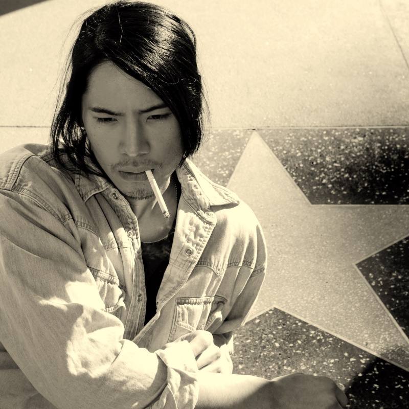 หนุ่มญี่ปุ่นผมยาว หล่ออ่ะ