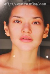 ดาราก่อนแต่งหน้า