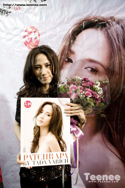 อั้ม และ ชมพู่ กับภาพ Photo Book และงานเปิดตัวหนังสือ