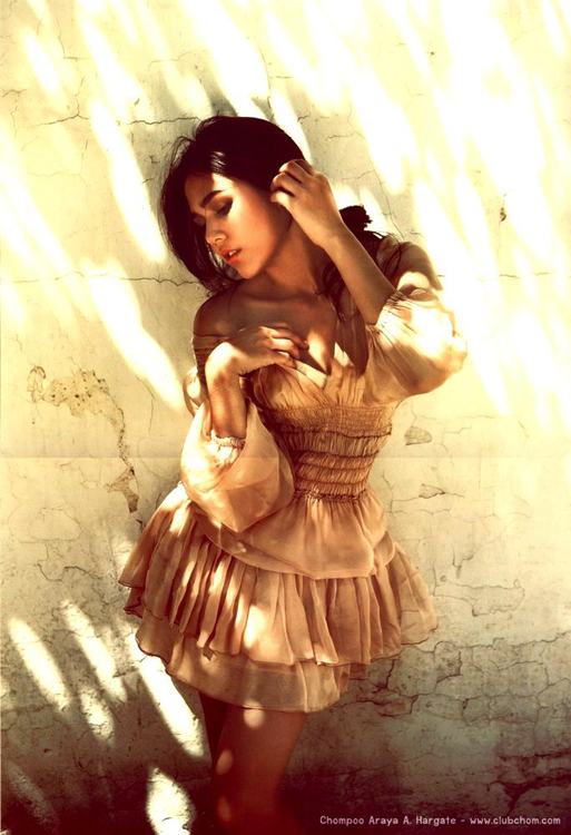 อั้ม และ ชมพู่ กับภาพ Photo Book และงานเปิดตัวหนังสือ