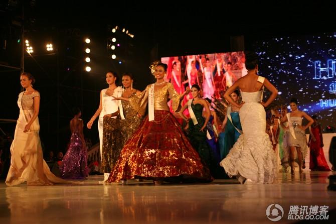 คุณเห็นชุดราตรี ตัวแทนสายสะพาย PHILIPPINES แล้วคุณคิดถึงอะไร???