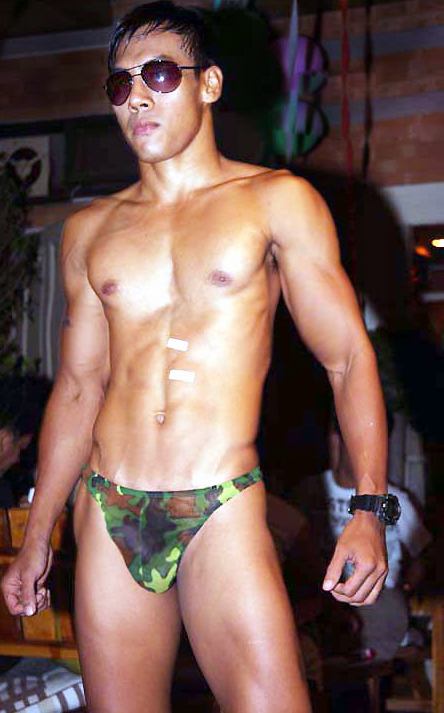 Show Boy มาดูเบื้องหน้า+เบื้องหลังนายแบบเข้มคนนี้กันครับ