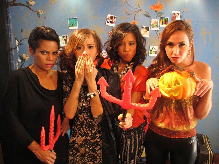 สาระแน บุก รายยการSisterday  Happy Halloween