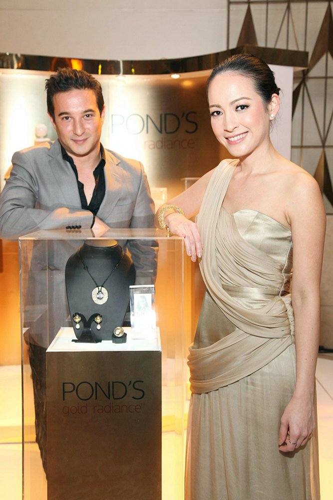แบมจากงาน Pond's โกลด์ เรเดียนซ์ และเหล่าเซเล็บ