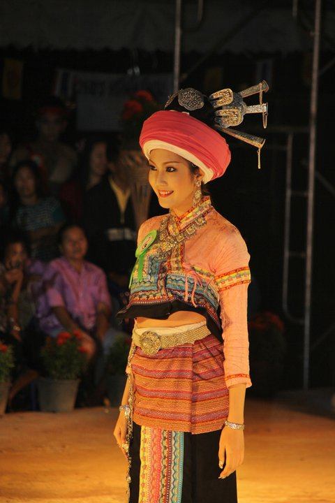 ประกวดเทพบุตรเทพธิดาข้าวทิพย์ ประจำปี 2553 เชียงราย