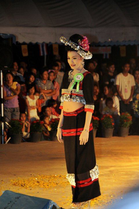 ประกวดเทพบุตรเทพธิดาข้าวทิพย์ ประจำปี 2553 เชียงราย