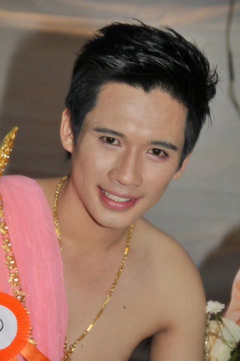 ประกวดเทพบุตรเทพธิดาข้าวทิพย์ ประจำปี 2553 เชียงราย